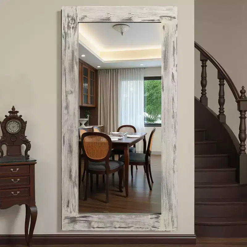 Miroir pleine longueur rectangulaire à angle droit en bois massif brun usé, 71x31 pouces (sans support)