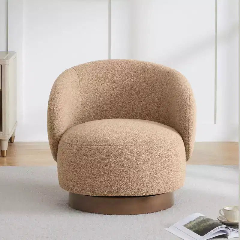 Spruce&Spring gestoffeerde draaibare fauteuil met kuipvormige rugleuning en houten onderstel