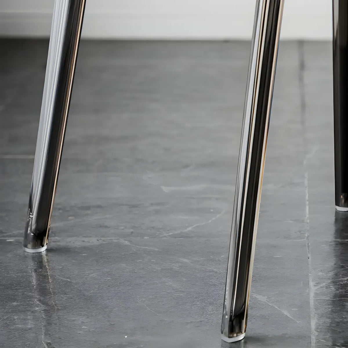 Chaise de salle à manger ambre en acrylique, sans accoudoirs et à dossier bas