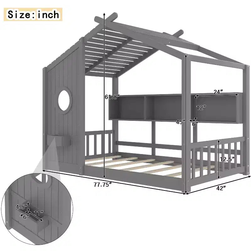 Lit cabane au sol avec étagères de rangement intégrées et toit à lattes