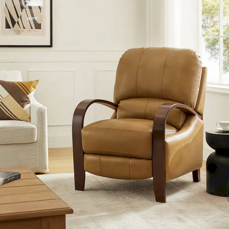 Alex handmatige relaxfauteuil van echt sigarenkleurig leer in mid-century moderne stijl, met gebogen houten armleuningen
