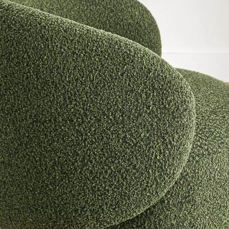 Spruce&Spring gestoffeerde draaibare fauteuil met kuipvormige rugleuning en houten onderstel