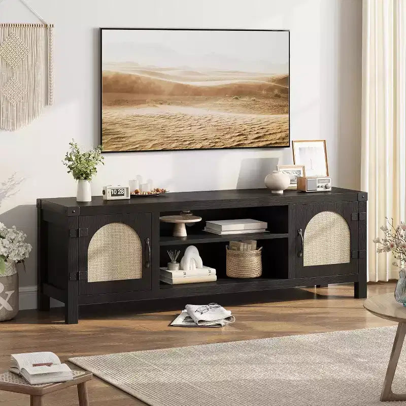65-Zoll-TV-Ständer im Bohème-Stil mit Rattantür - Unterhaltungscenter aus Holz mit zwei Schränken und verstellbaren Einlegeböden, geeignet für Wohnzimmer
