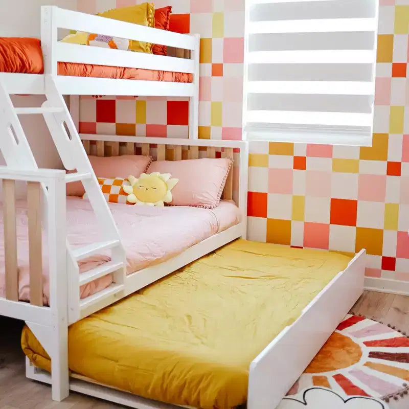 Letto a castello Max & Lily con letto estraibile, singolo sopra matrimoniale, in legno massello, stile scandinavo, per bambini