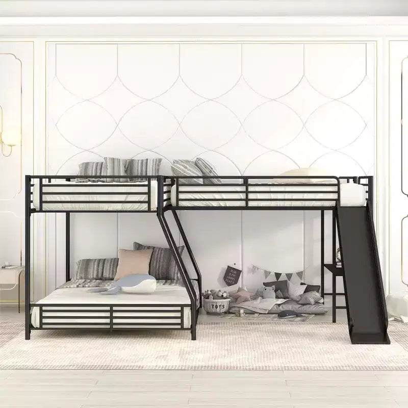 Metall-Etagenbett mit Einzelbett oben und Doppelbett unten, L-förmiges Etagenbett für 3 Kinder, robustes dreistöckiges Etagenbett mit Schreibtisch und Rutsche, Schwarz