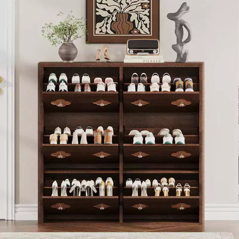 Meuble à chaussures en bois avec 6 tiroirs basculants, étagères réglables, motif floral, poignées en losange, rangement mince sur pied pour l’entrée