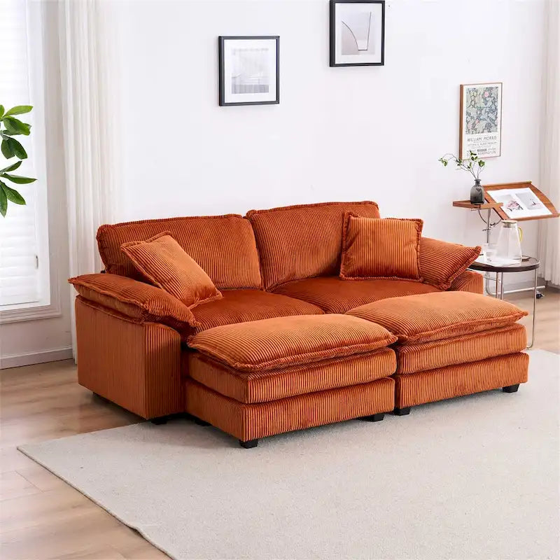 Modernes 2-Sitzer-Cordsofa mit 4 Stützkissen und 2 Hockern