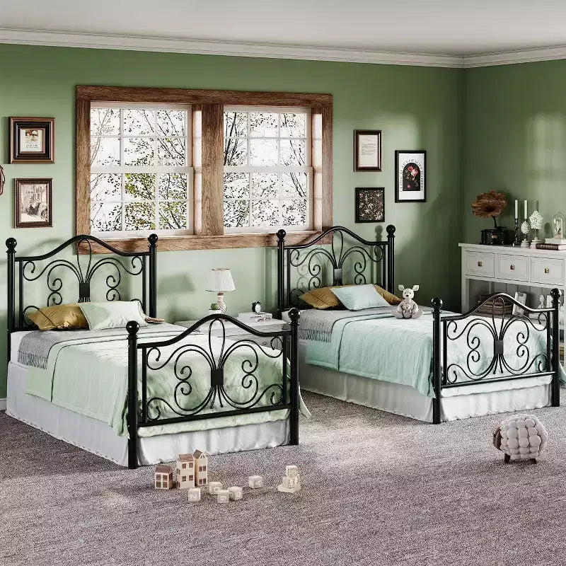 Metalen kinderbedframe met vlinderhoofdbord en -voetbord, geen bedbodem nodig