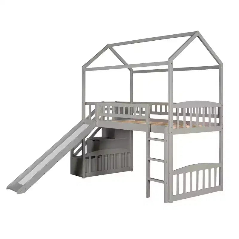 Halfhoogslaper in de vorm van een huis met glijbaan en trap, met opbergladen, houten hutbed voor kinderen en peuters