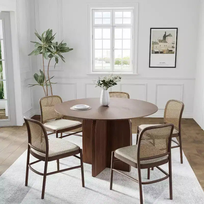PexFix runder Esstisch aus Massivholz, 45 x45, mit Walnuss-Finish und eleganten, geschwungenen Beinen für moderne Esszimmer und Küchen