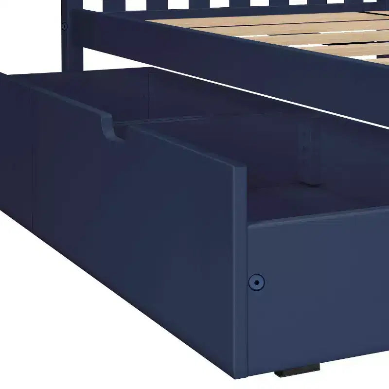Letto a castello in legno massello per bambini, con due letti singoli sovrapposti e cassetti contenitori sotto il letto