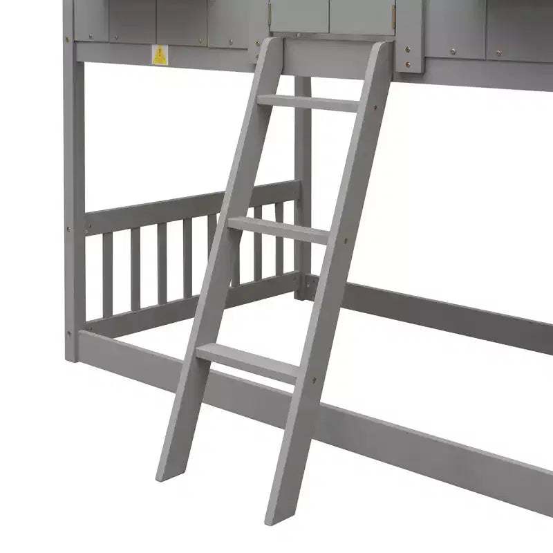 Letto a soppalco a forma di casetta per letto singolo, in legno, con scala e sponde di protezione per bambini