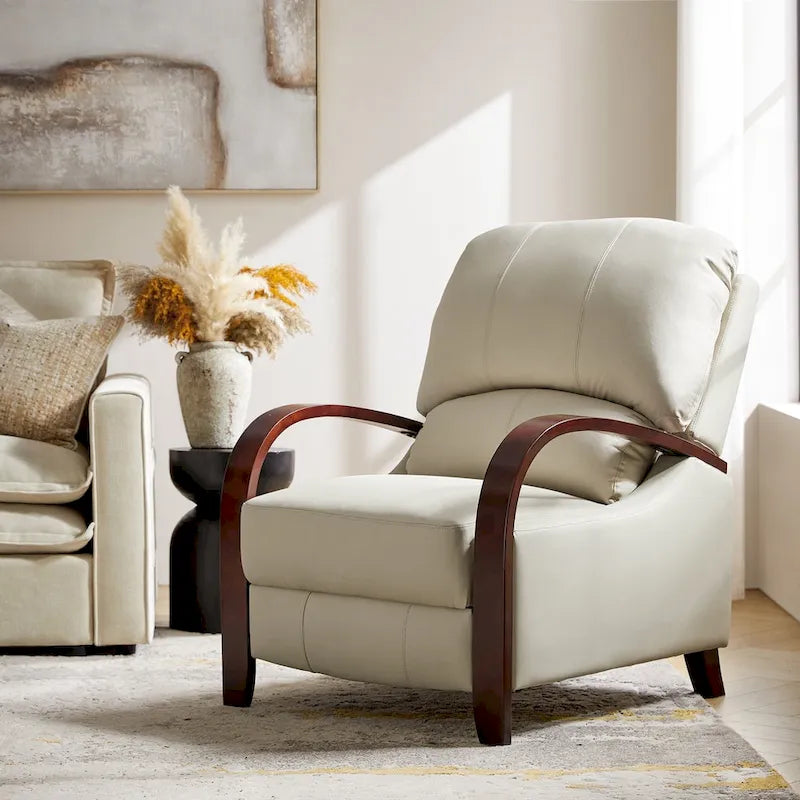 Alex handmatige relaxfauteuil van echt sigarenkleurig leer in mid-century moderne stijl, met gebogen houten armleuningen