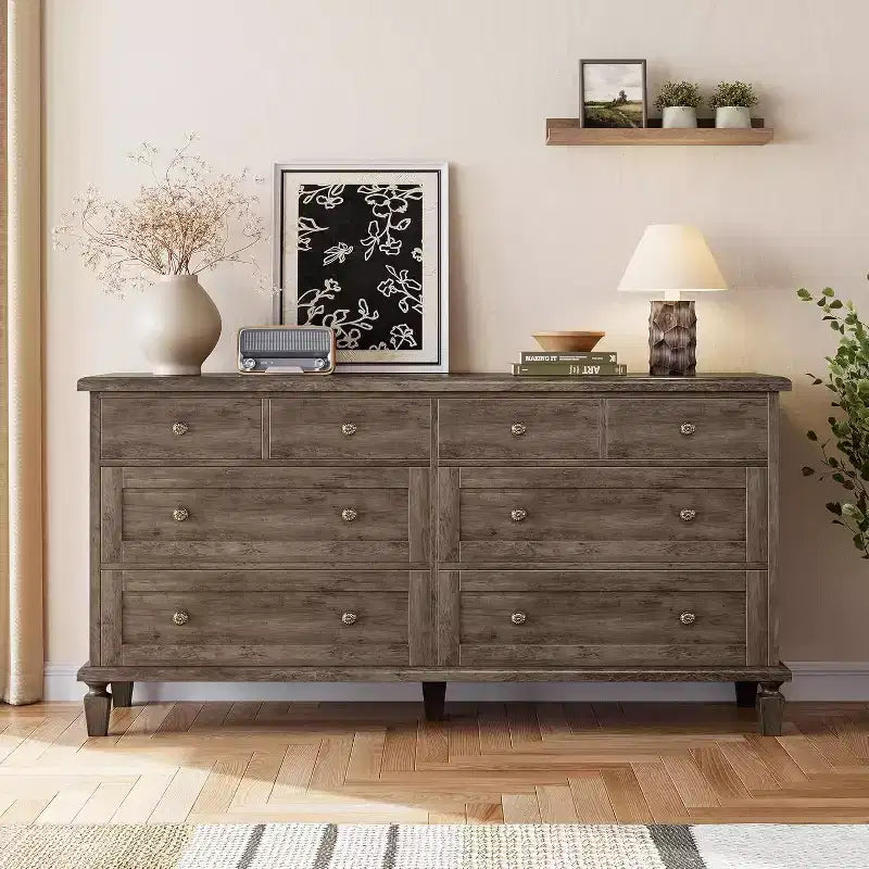 Commode de chambre à coucher à 8 tiroirs, meuble TV vintage de 59 avec poignées sculptées et pieds fuselés, commode en bois offrant un grand espace de rangement