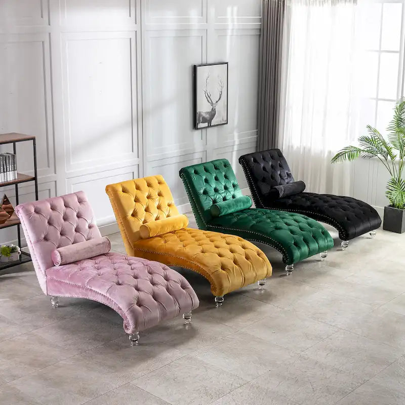 Gepolsterte Samt-Chaiselongue mit Knopfheftung, Liegefunktion, Kissen und Acrylfüßen