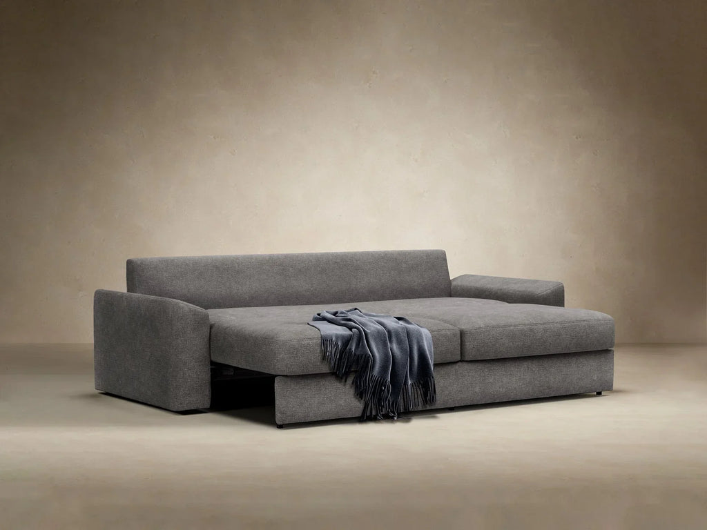 Vilander-Schlafsofa mit gepolsterten Armlehnen
