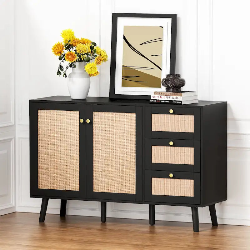 Modernes Sideboard im Mid-Century-Stil mit 2 Türen aus Holz und Rattan, Küchenschrank mit 3 Schubladen