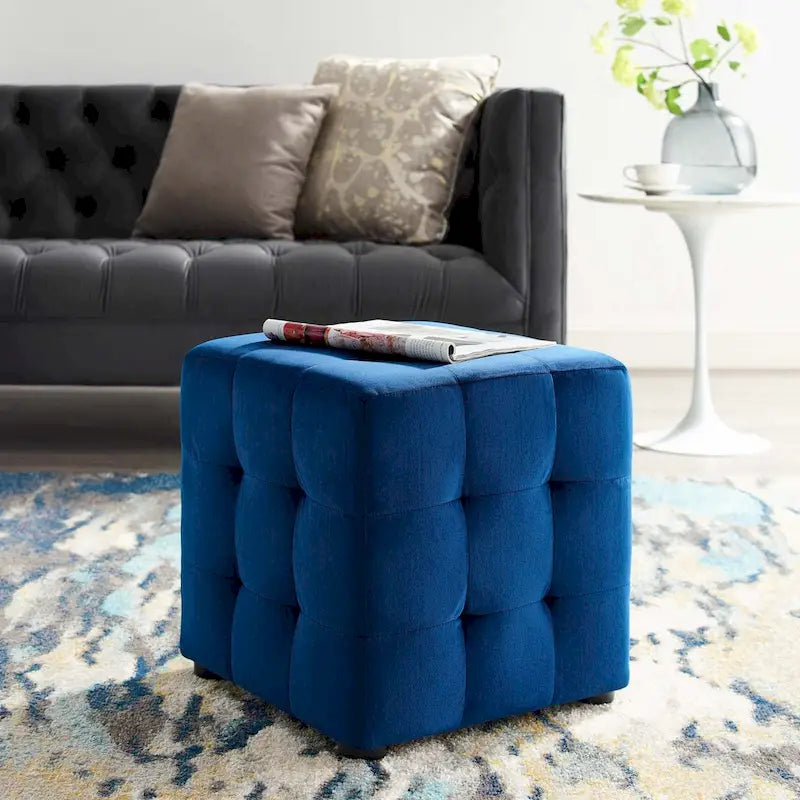Pouf cube capitonné en velours