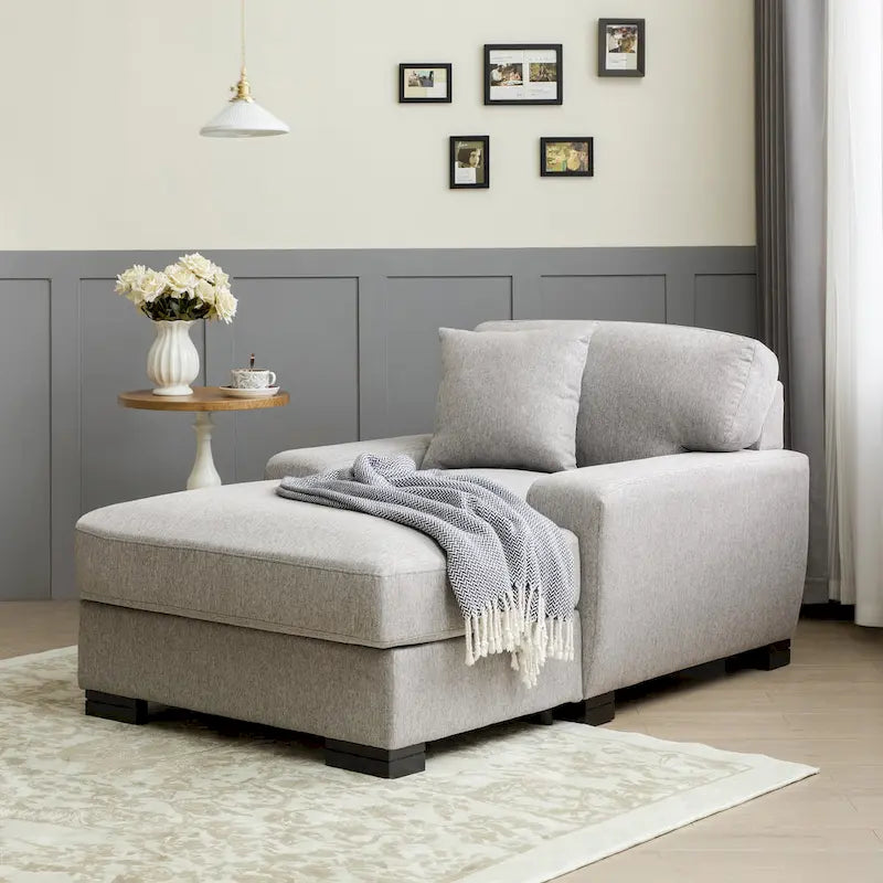 Modernes übergroßes Chaiselongue-Schlafsofa im Mid-Century-Stil mit Kissen
