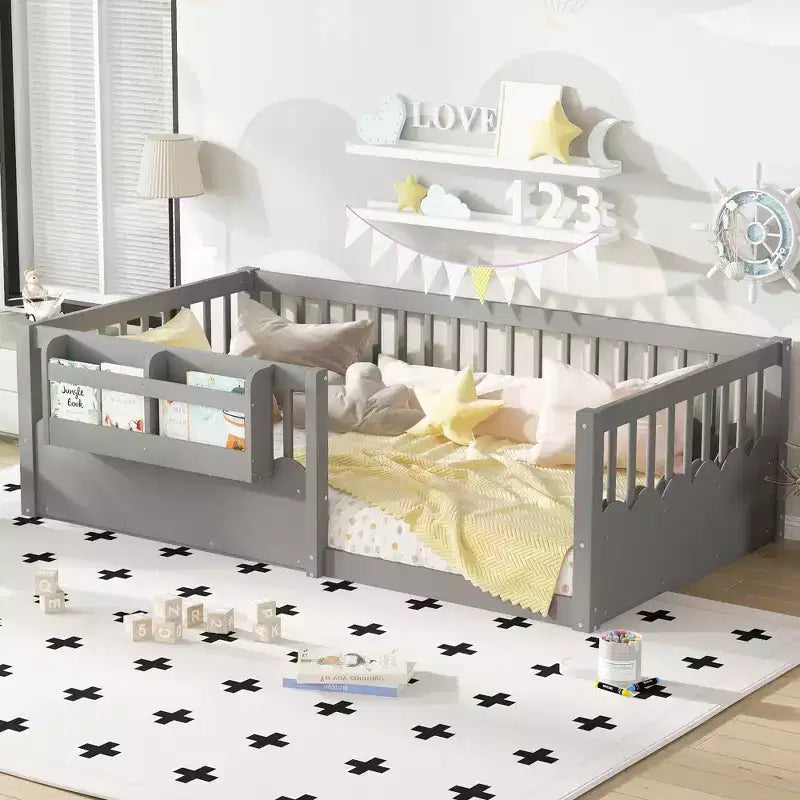 Bellemave-Kinderbodenbett mit erhöhtem Rausfallschutz und Bücherregal, hölzernes Montessori-Einzelbettgestell für Mädchen und Jungen