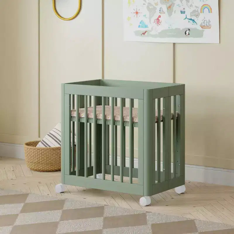 Lit bébé convertible Babyletto Yuzu 8-en-1 avec kits de conversion pour toutes les étapes