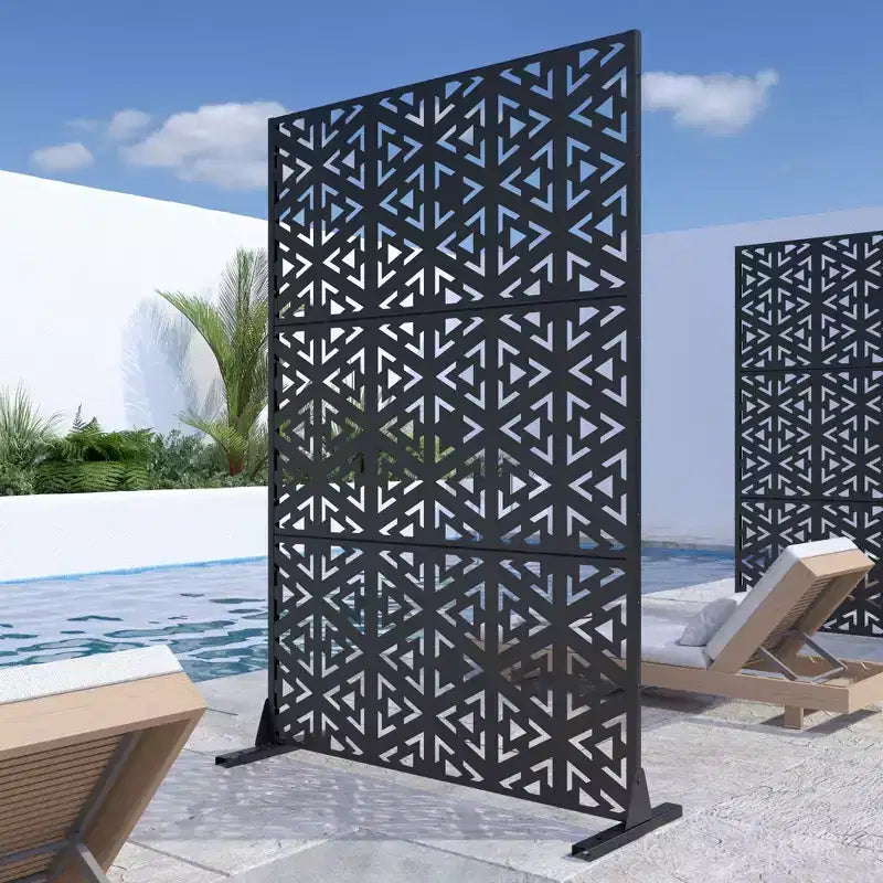 Paravent en acier galvanisé noir à motif triangulaire en V | 183H x 120W x 4D cm