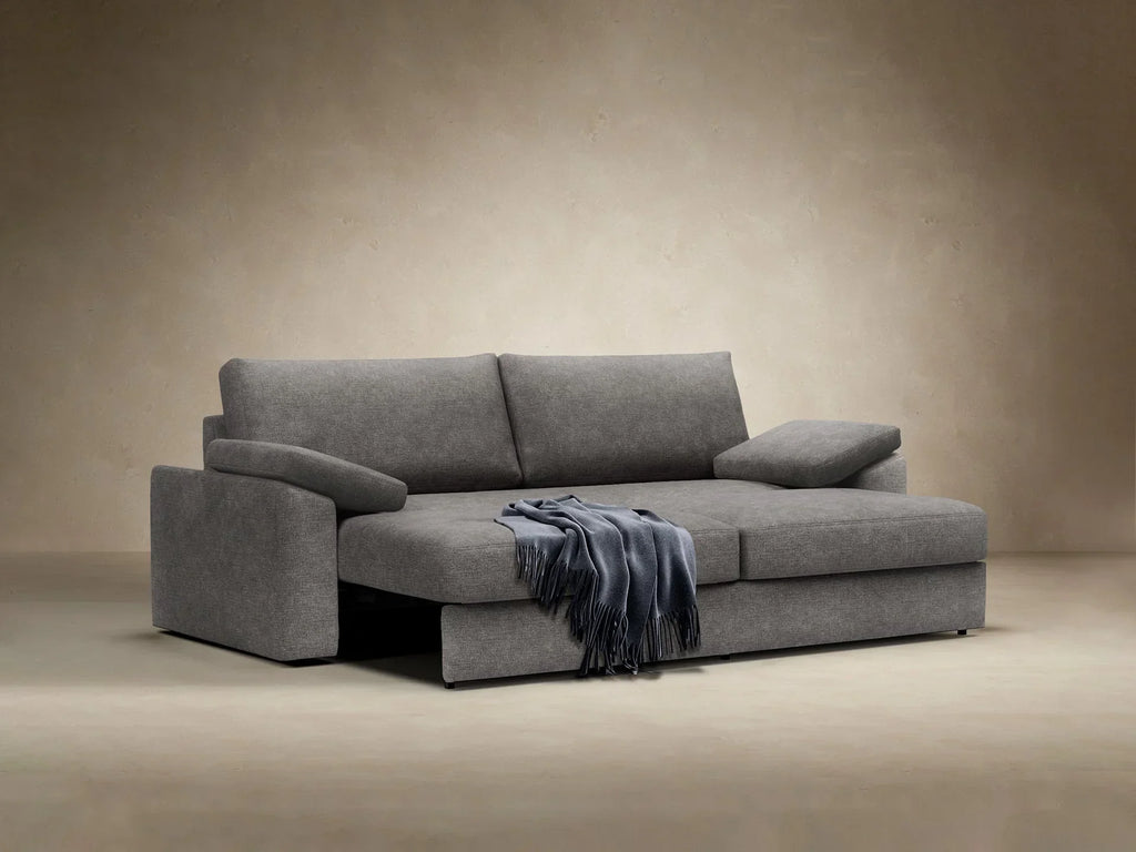 Vilander-Schlafsofa mit gepolsterten Armlehnen