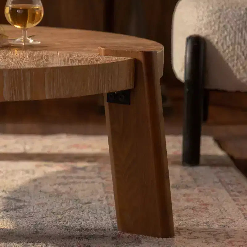 Rustikaler runder Couchtisch aus Holz, natürlicher Beistelltisch - ModernLuxe