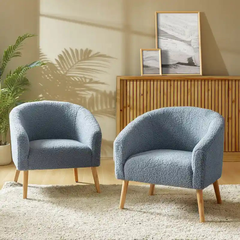 Set di 2 poltrone moderne Sheila da 30 W in bouclé con gambe in legno massello di HULALA HOME