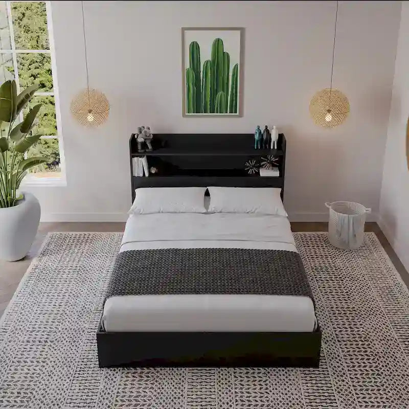 Letto con struttura a piattaforma Hunter con testiera