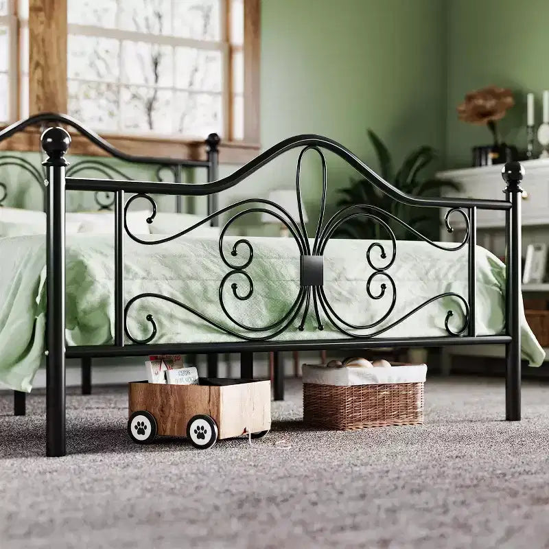 Metalen kinderbedframe met vlinderhoofdbord en -voetbord, geen bedbodem nodig