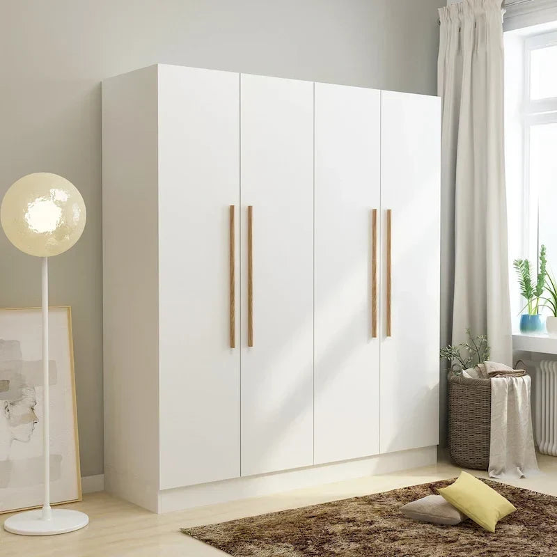 Moderne vrijstaande kledingkast van massief hout met opbergplanken