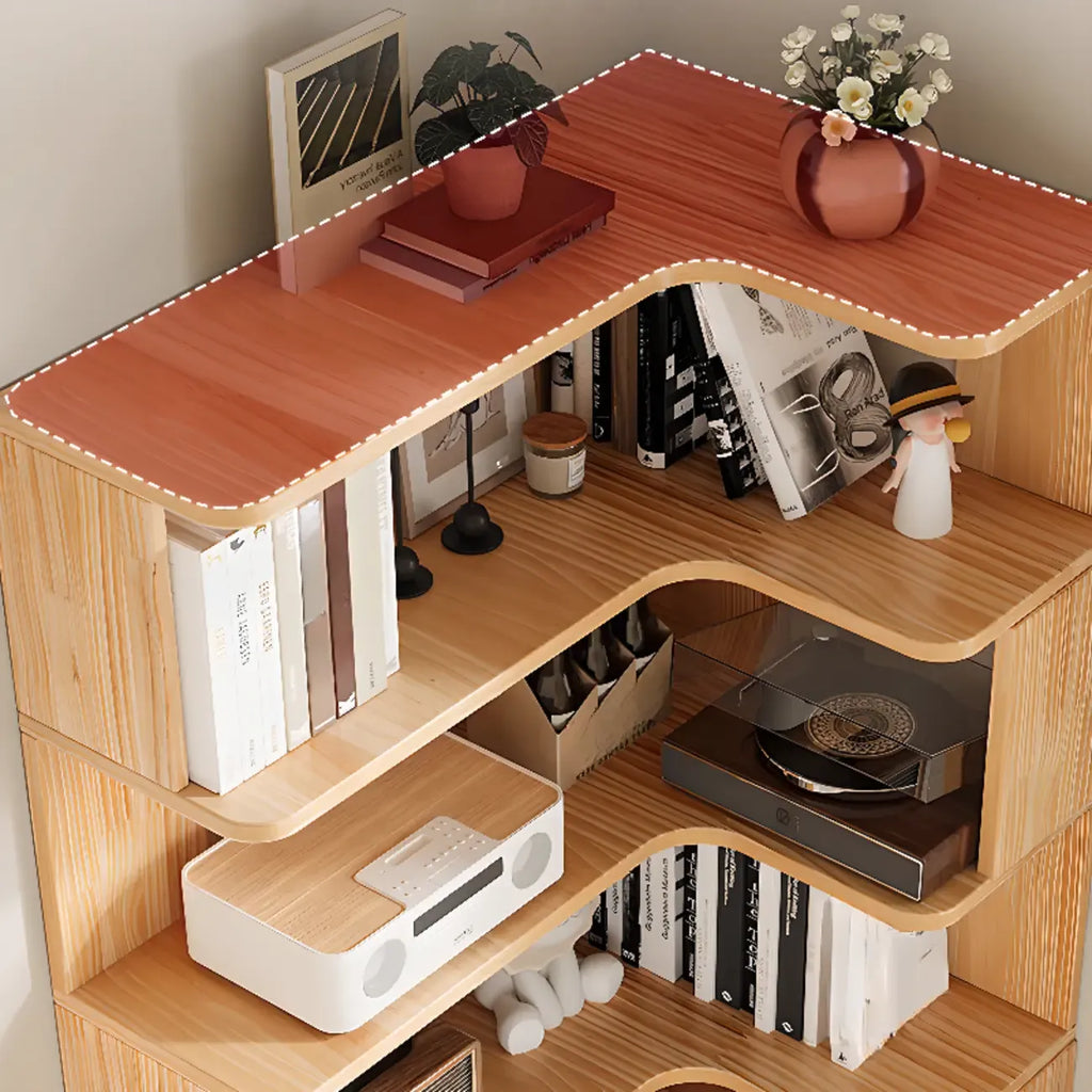 Bücherregal aus vertikalem Holz in L-Form mit offener Rückseite und natürlicher Oberfläche