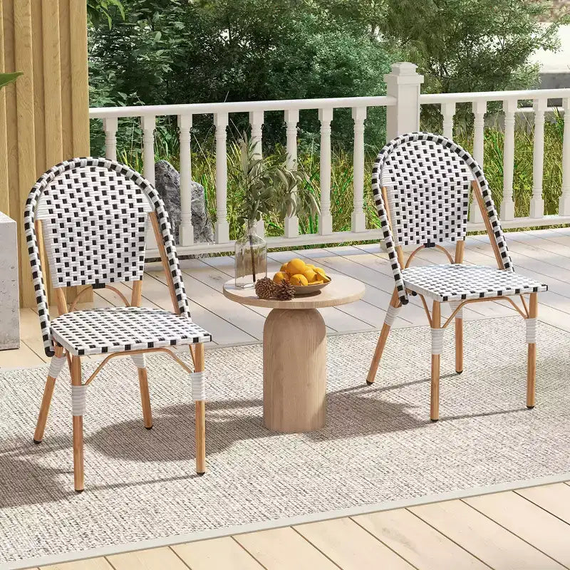 Set di 4 sedie Costway da bistrot francese per esterni, con rattan intrecciato a mano e struttura in metallo zincato