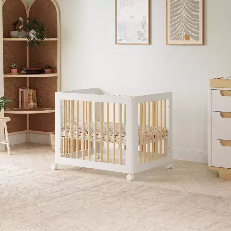 Lit bébé convertible Babyletto Yuzu 8-en-1 avec kits de conversion pour toutes les étapes