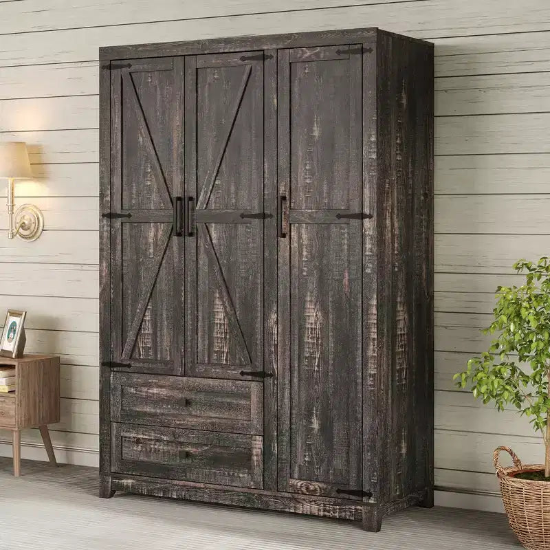 Armoire de style fermier AMERLIFE 47 avec 3 portes, 2 tiroirs, tringle de penderie et étagères réglables, organisateur de dressing autoportant
