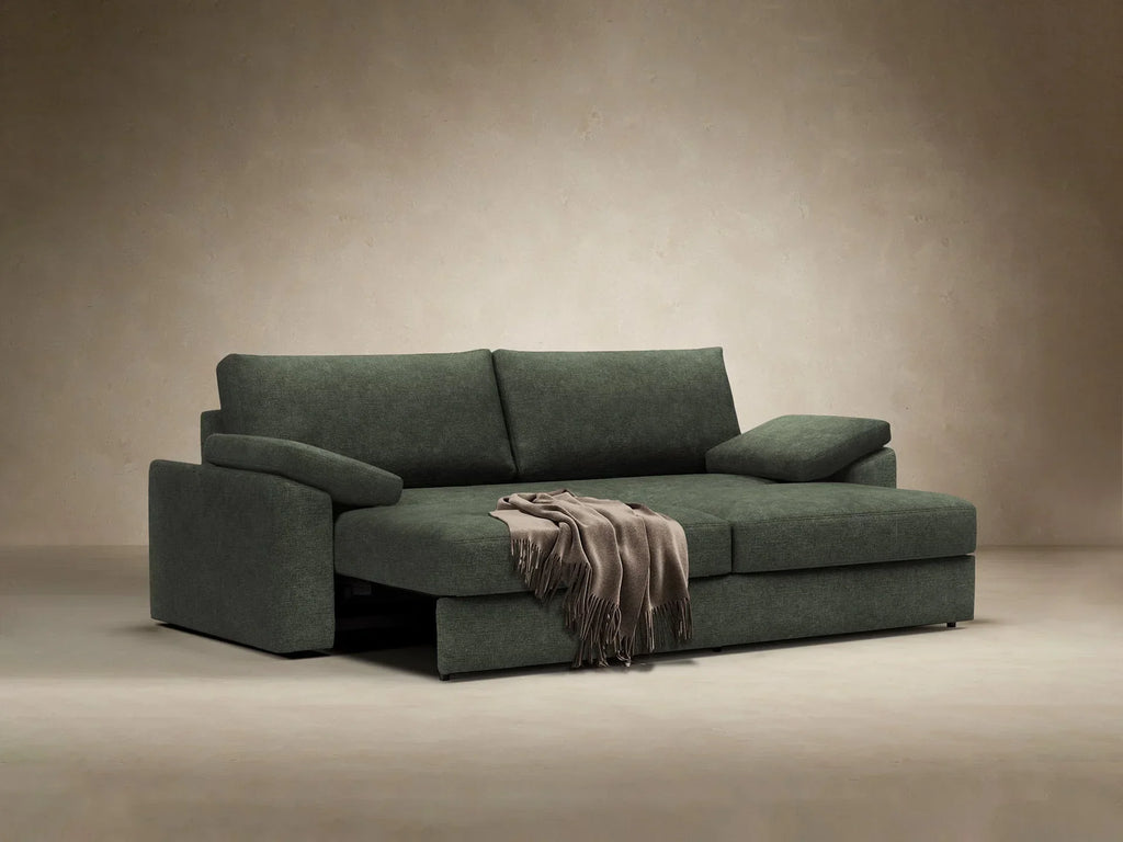 Vilander-Schlafsofa mit gepolsterten Armlehnen