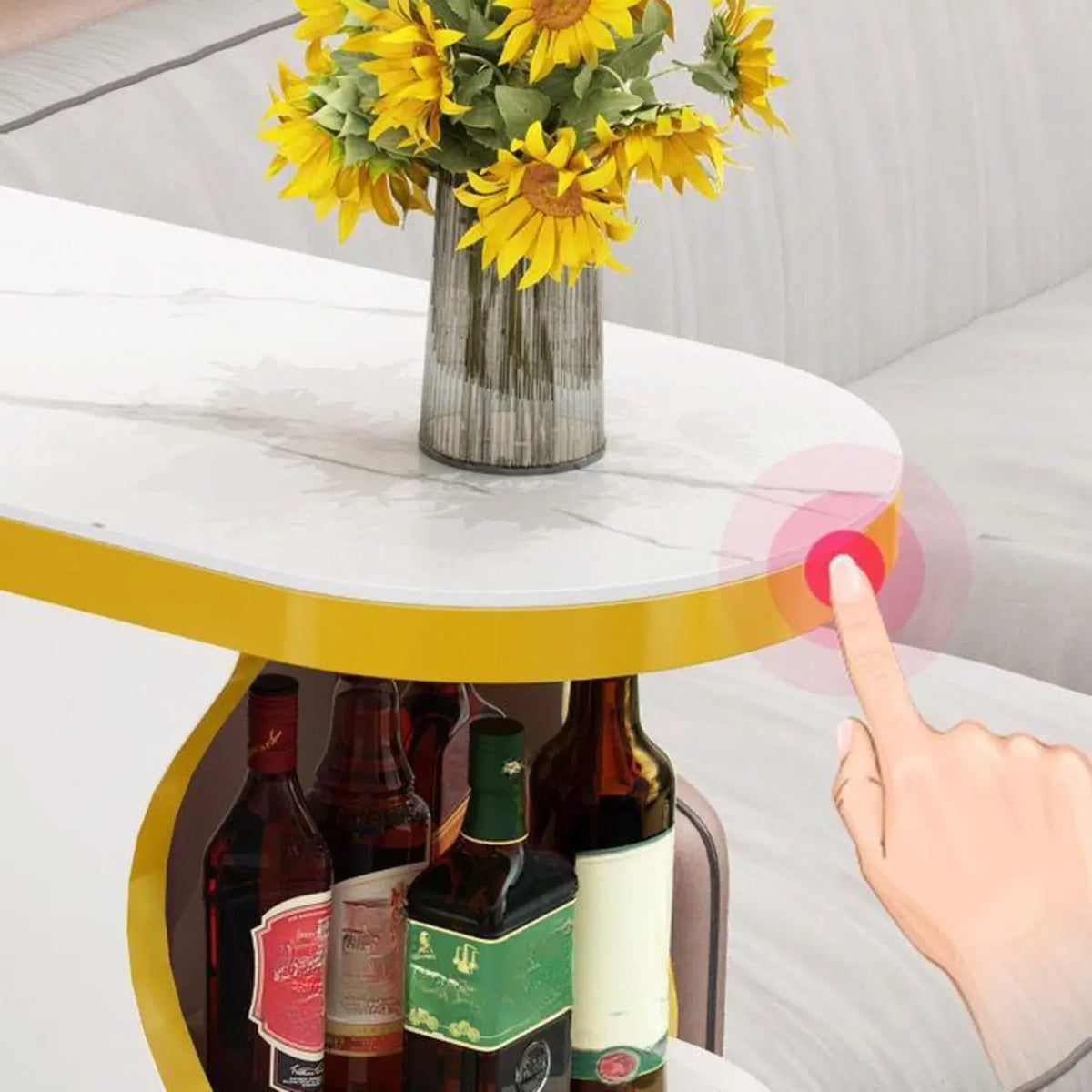 Tavolo da bar moderno dalla forma irregolare con piano in pietra e spazio contenitore per bar domestici