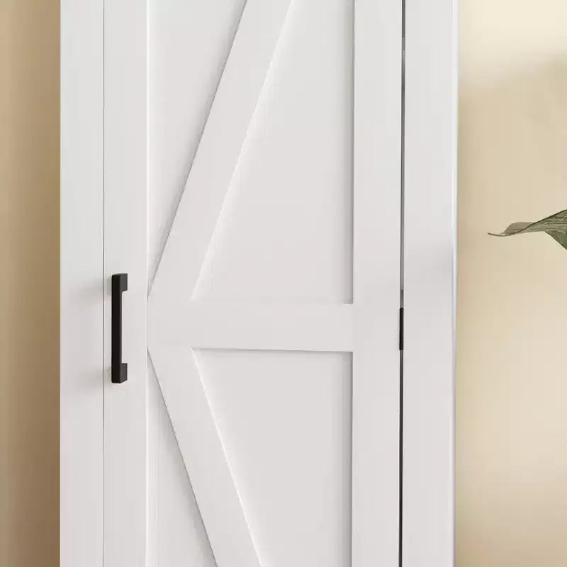 HOMCOM Landhaus-Stauraumschrank mit verstellbarem Einlegeboden, Akzentschrank mit einzelner Scheunentür für das Wohnzimmer, Vorratsschrank, Weiß