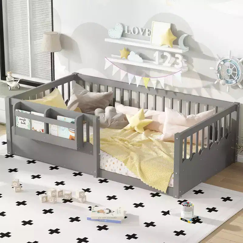 Bellemave-Kinderbodenbett mit erhöhtem Rausfallschutz und Bücherregal, hölzernes Montessori-Einzelbettgestell für Mädchen und Jungen