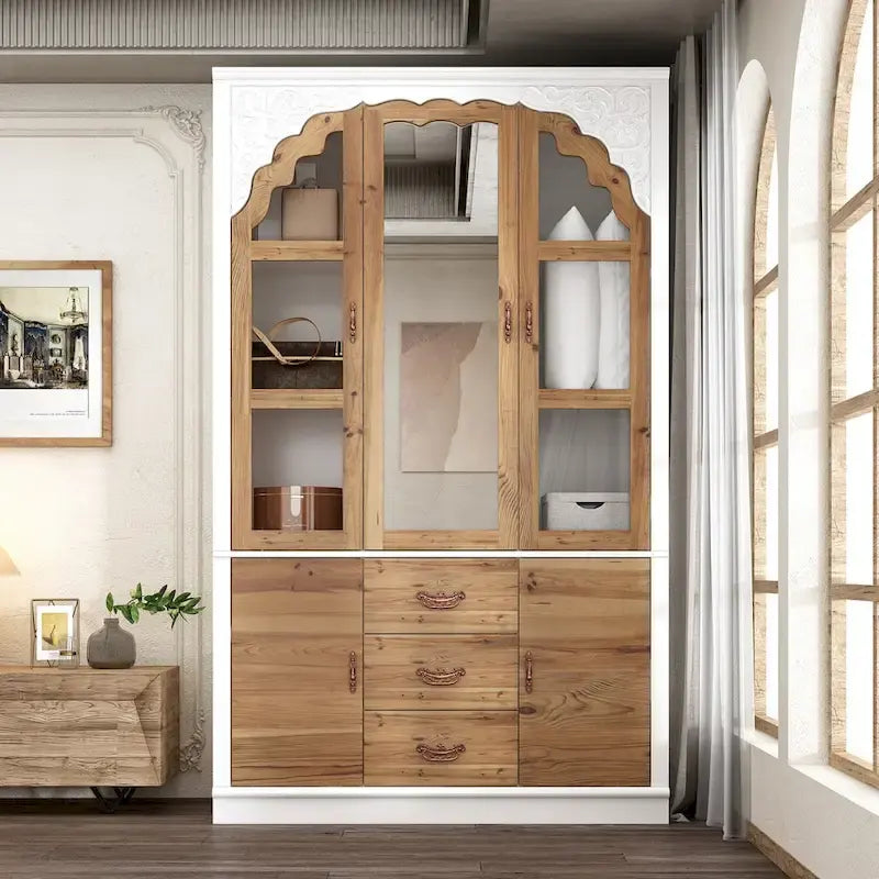 Ensemble de deux grandes armoires de style vintage, avec détails métalliques