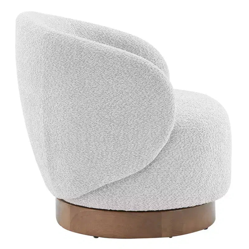 Spruce&Spring gestoffeerde draaibare fauteuil met kuipvormige rugleuning en houten onderstel