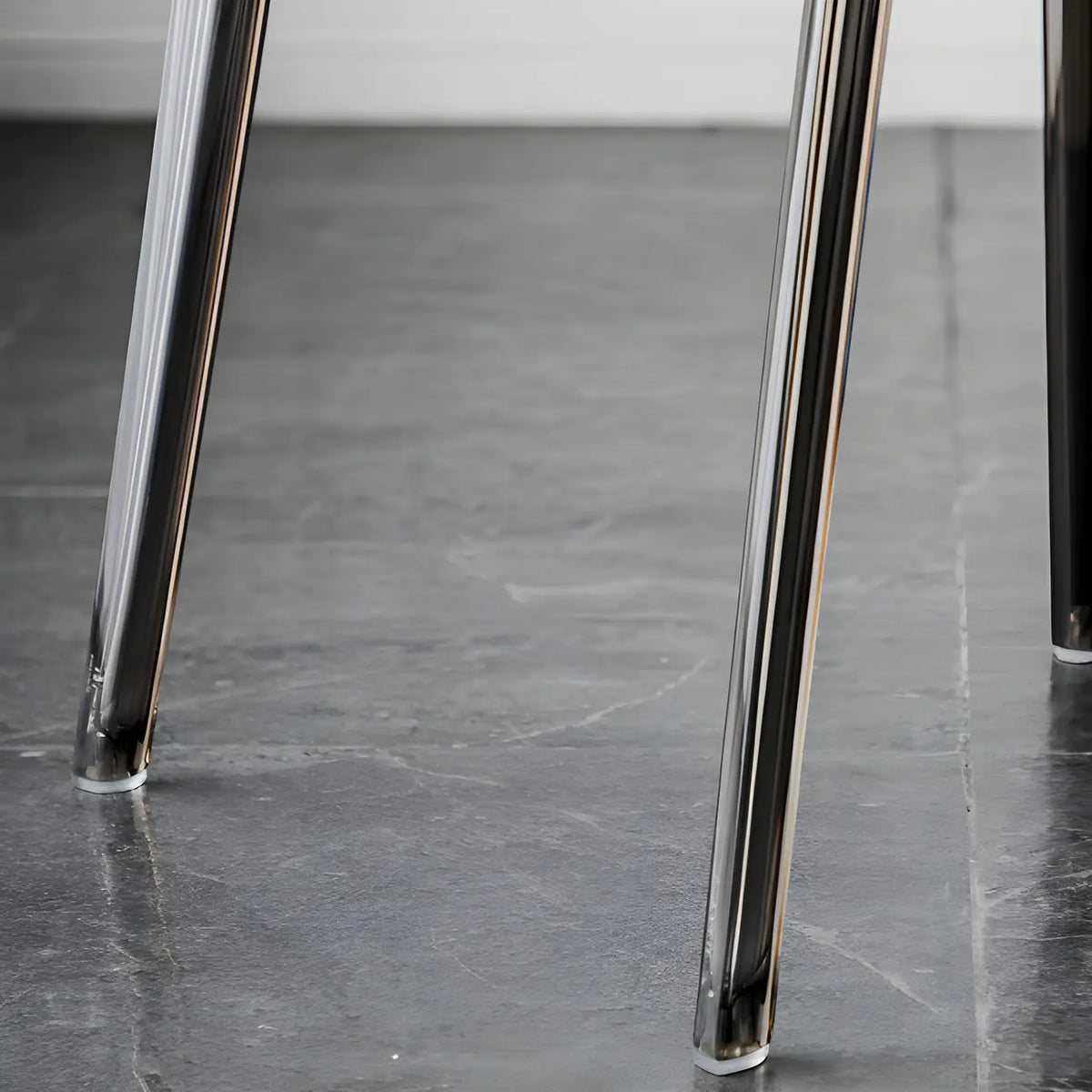 Chaise de salle à manger ambre en acrylique, sans accoudoirs et à dossier bas