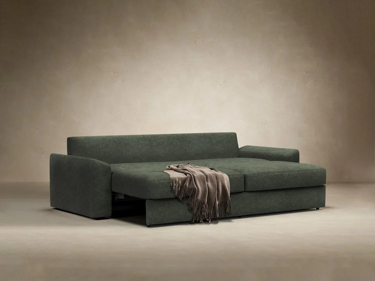 Vilander-Schlafsofa mit gepolsterten Armlehnen
