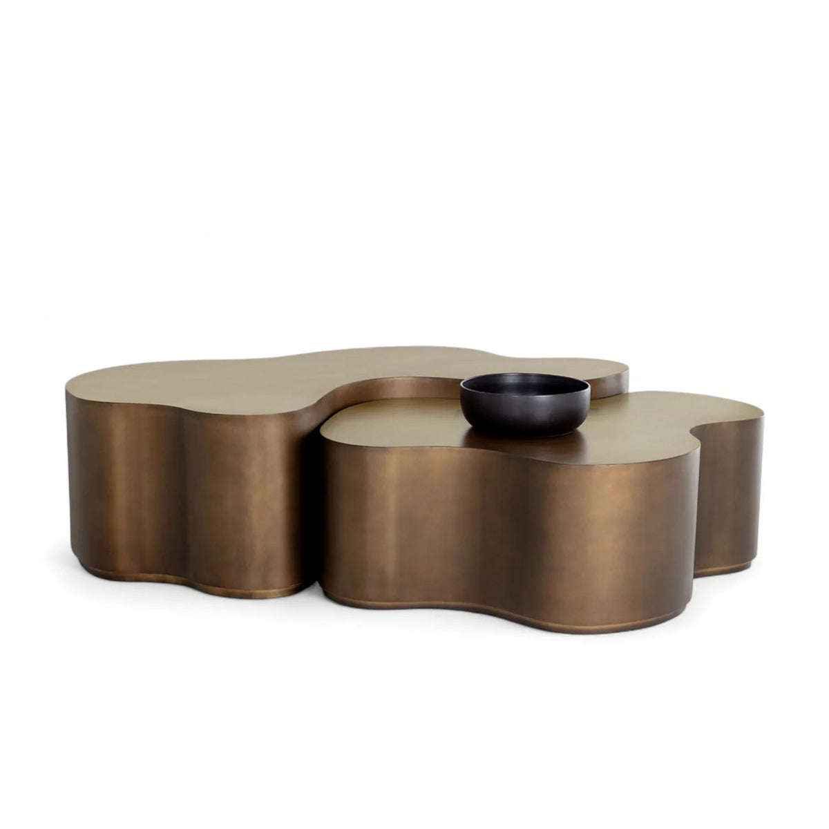 Tavolino moderno in alluminio verniciato a polvere con design scultoreo | Finitura verniciata a polvere
